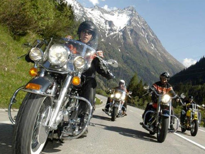  Foto zu Reisen mit Motorrad - lokall.de 